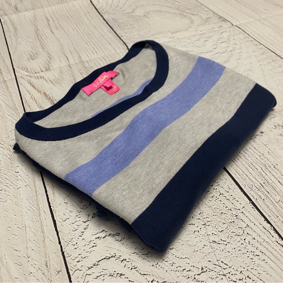 Lilly Pulitzer Navy and Gray Striped Top 3/4 sleeve small - Picture 2 of 12